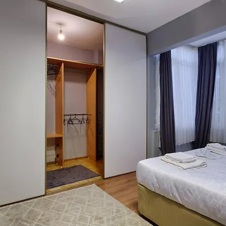 Stunning 3br Near Galataport ! Daire İstanbul
